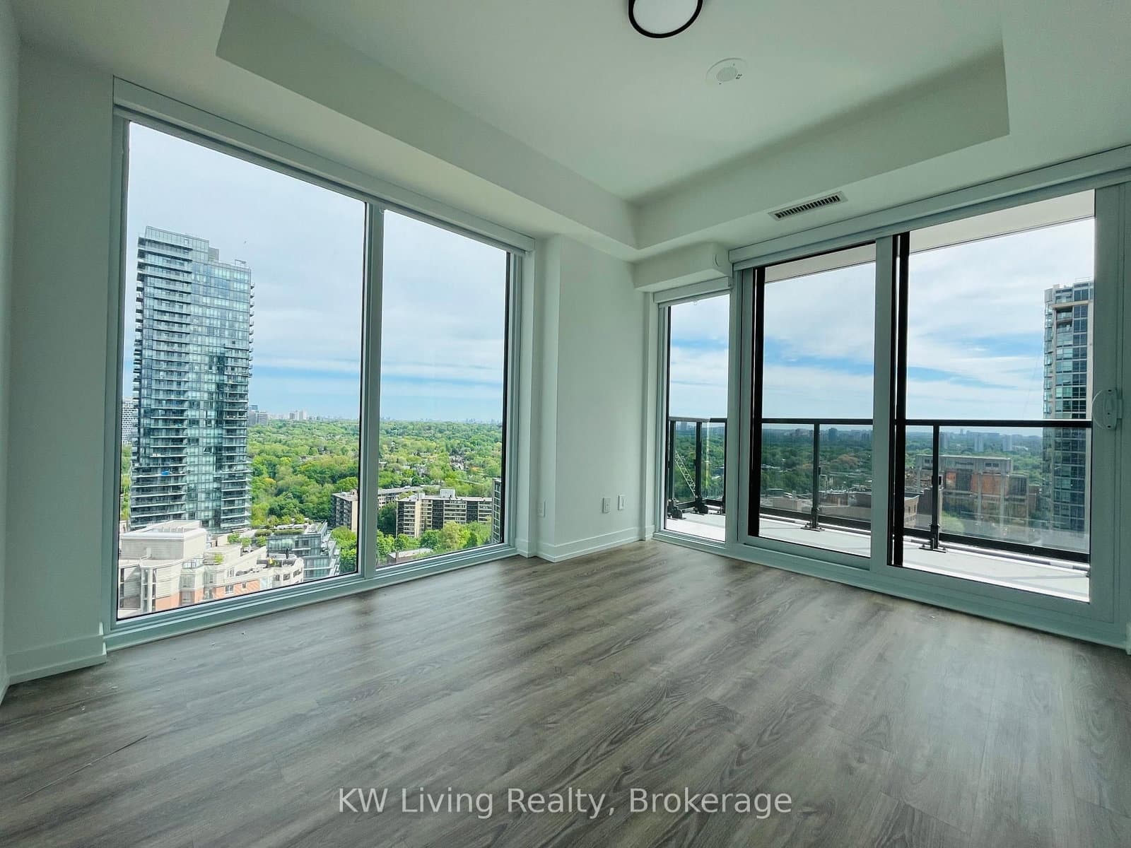 771 Yonge Street, Unit 2506 thumbnail 6
