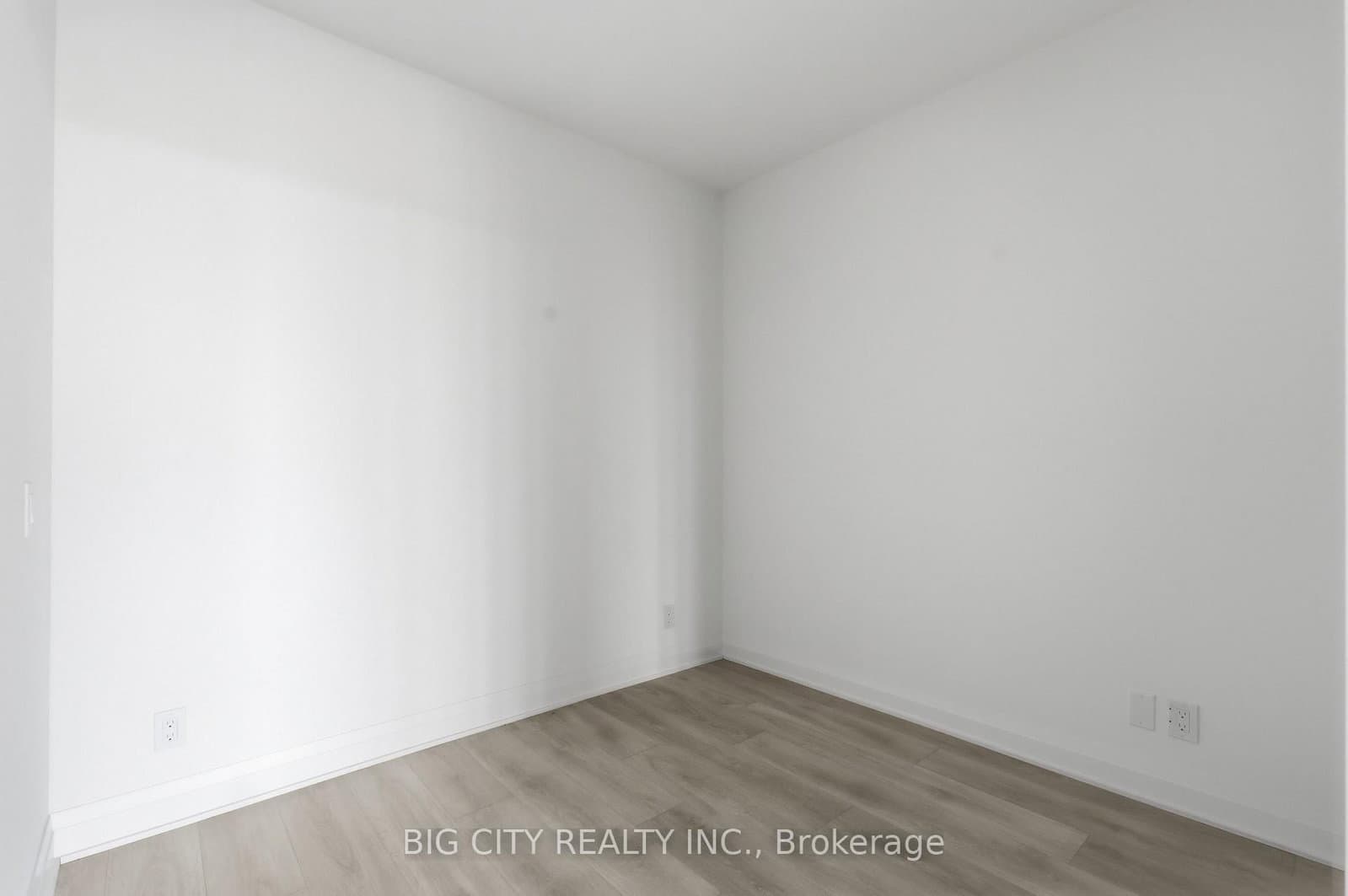 25 Frederick Todd Way, Unit 1501 thumbnail 17