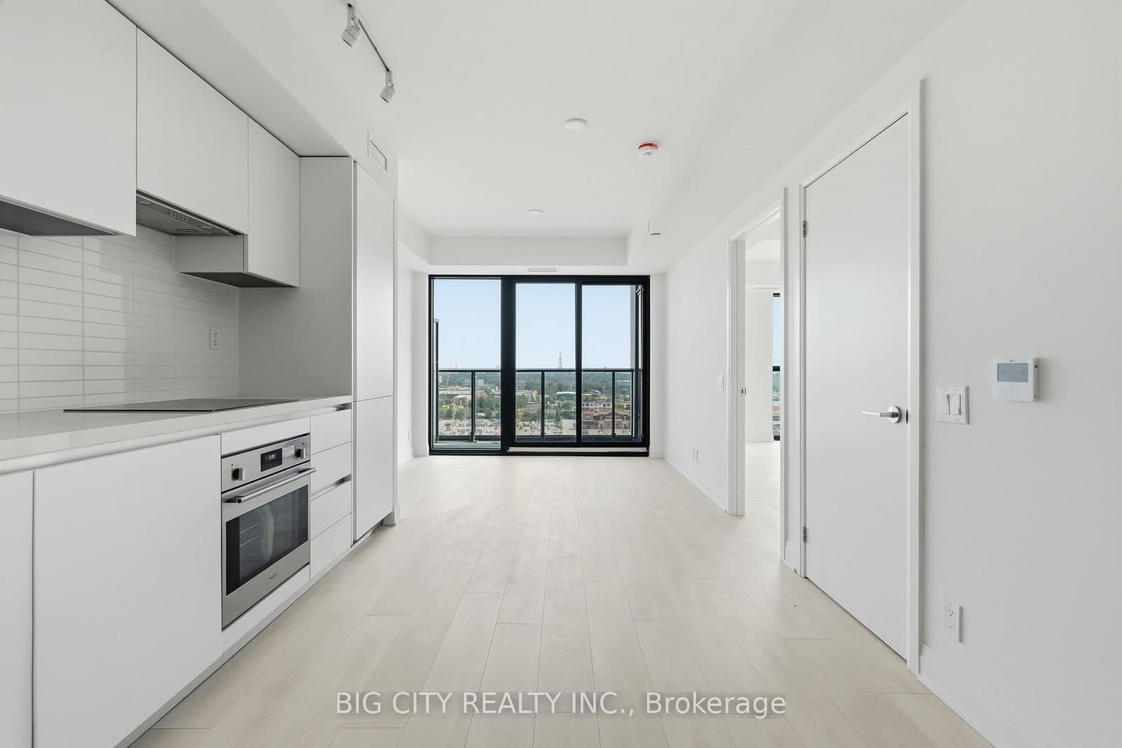 25 Frederick Todd Way, Unit 1501 thumbnail 3