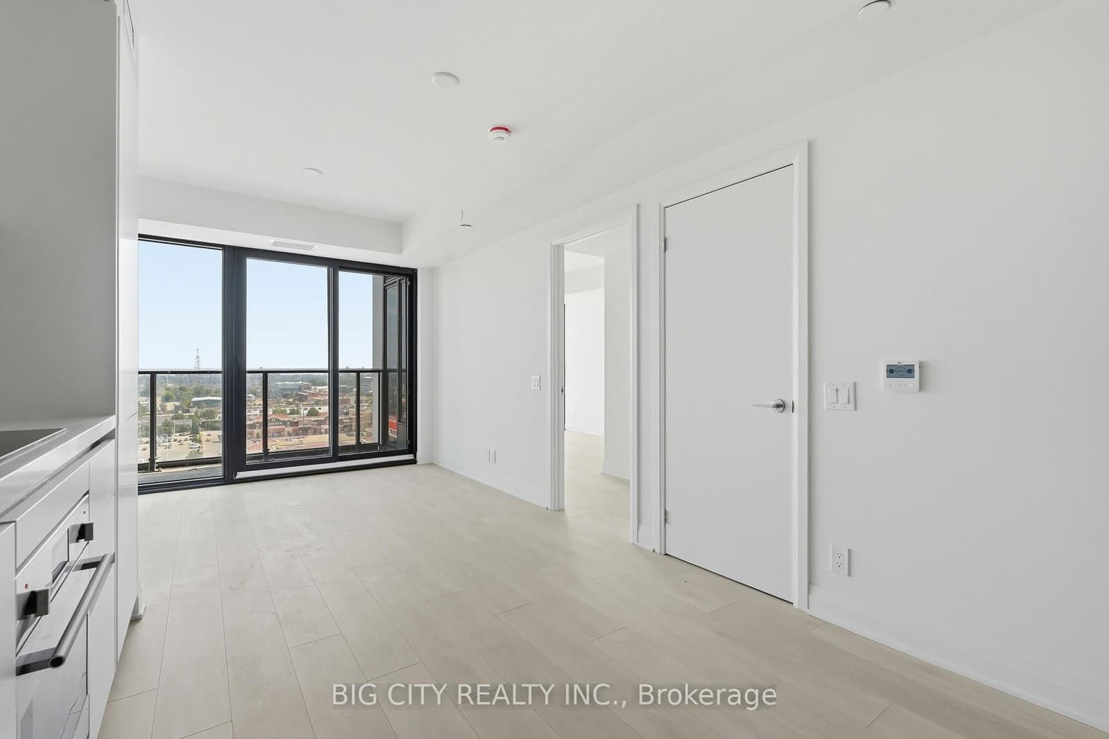 25 Frederick Todd Way, Unit 1501 thumbnail 4