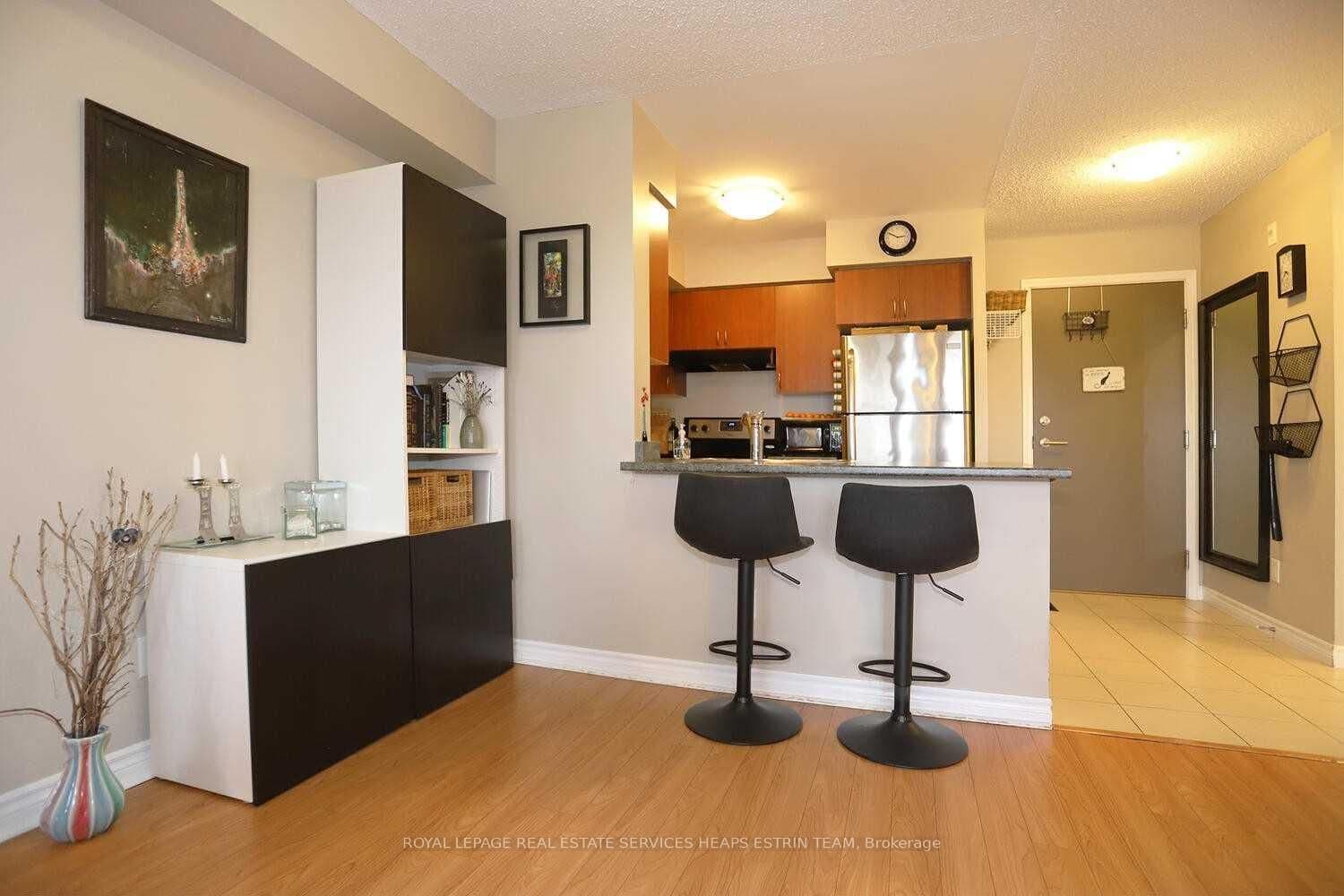 35 Saranac Boulevard, Unit 614 thumbnail 11