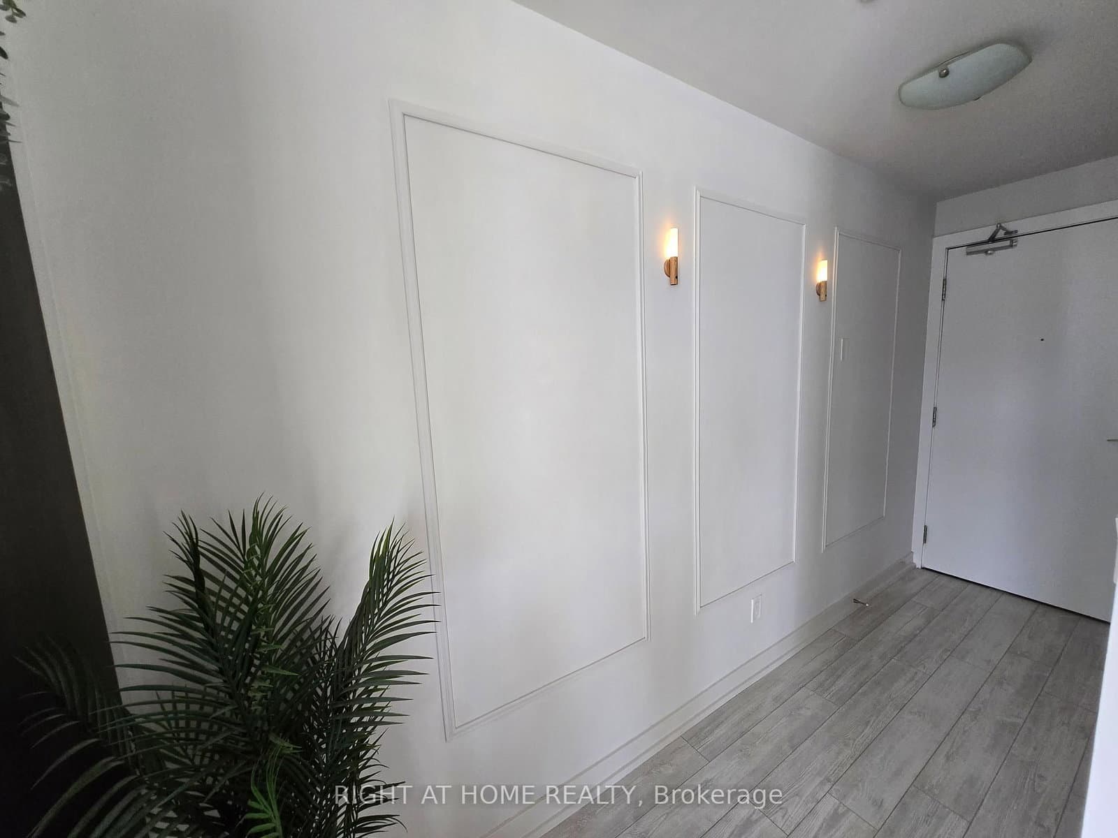 20 BRUYERES Mews, Unit 903 thumbnail 2