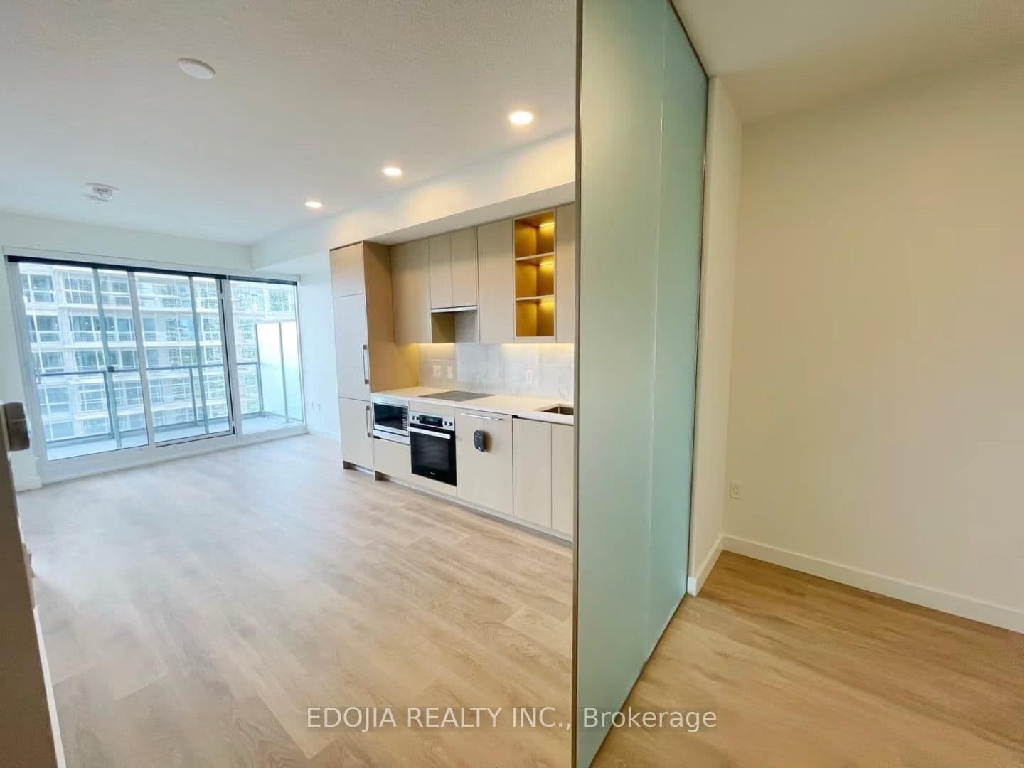 85 McMahon Drive, Unit 2207 - Image 1