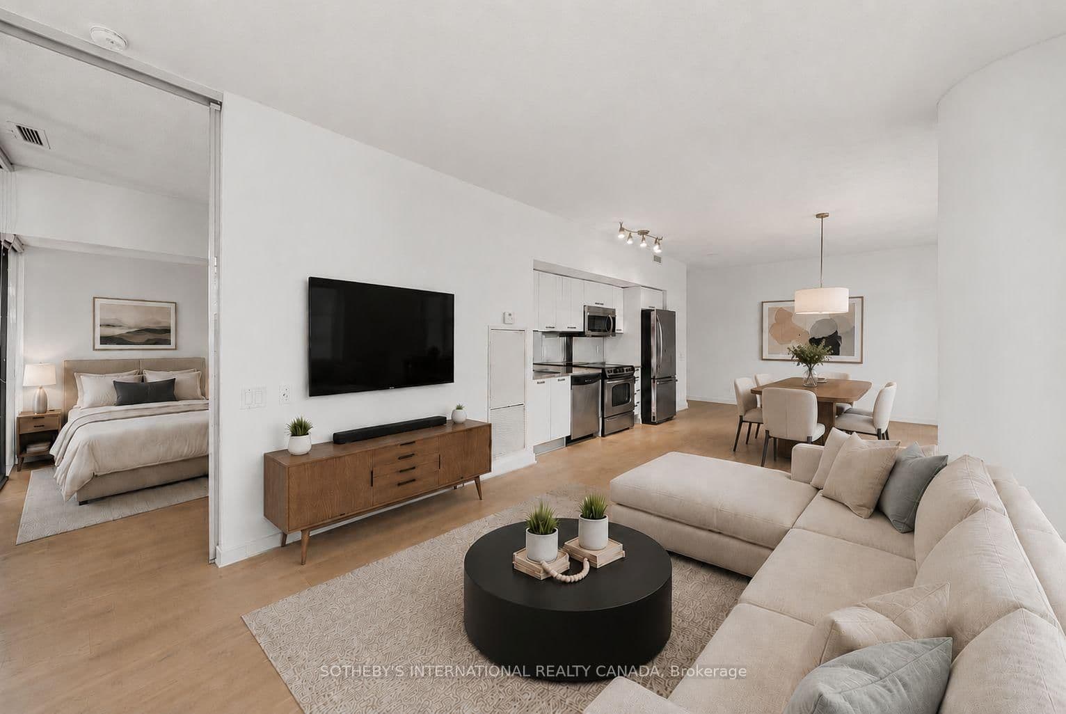 33 Charles Street E, Unit 1611 thumbnail 11