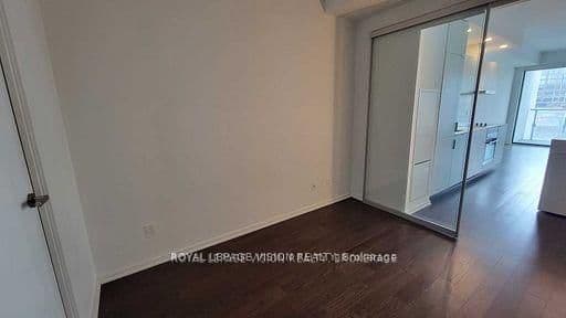 12 Bonnycastle Street W, Unit 202 thumbnail 9