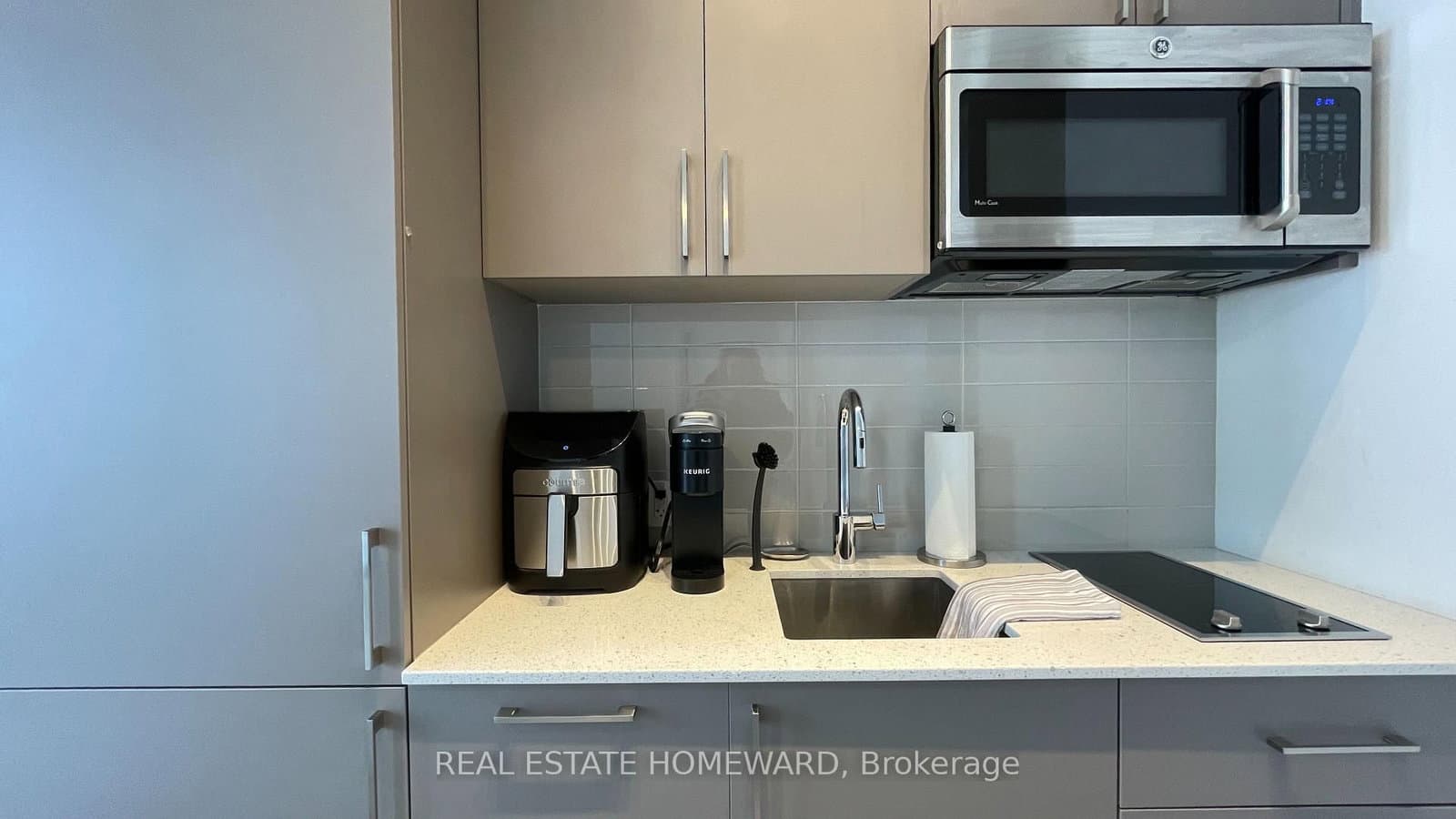27 Bathurst Street, Unit 813W thumbnail 39