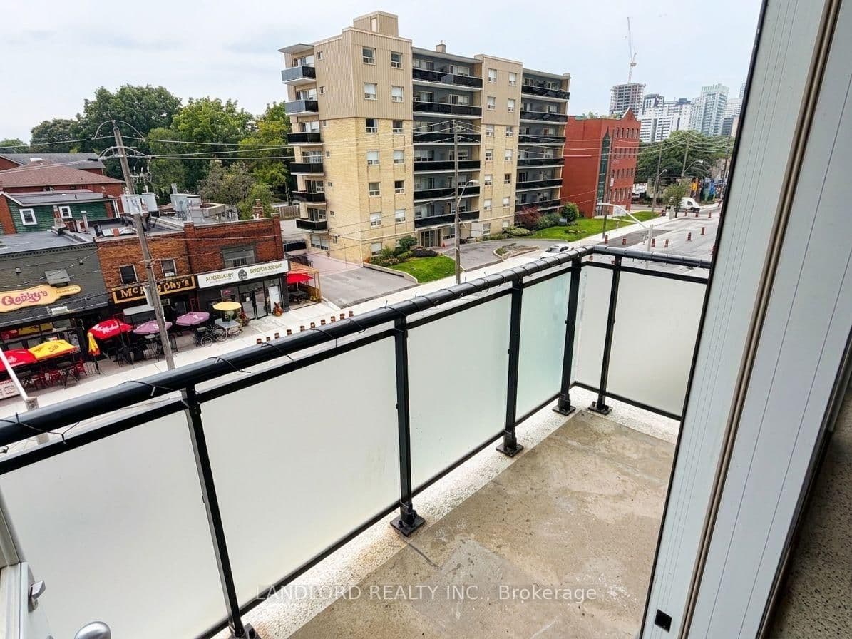 420 Eglinton Avenue E, Unit 402 thumbnail 19