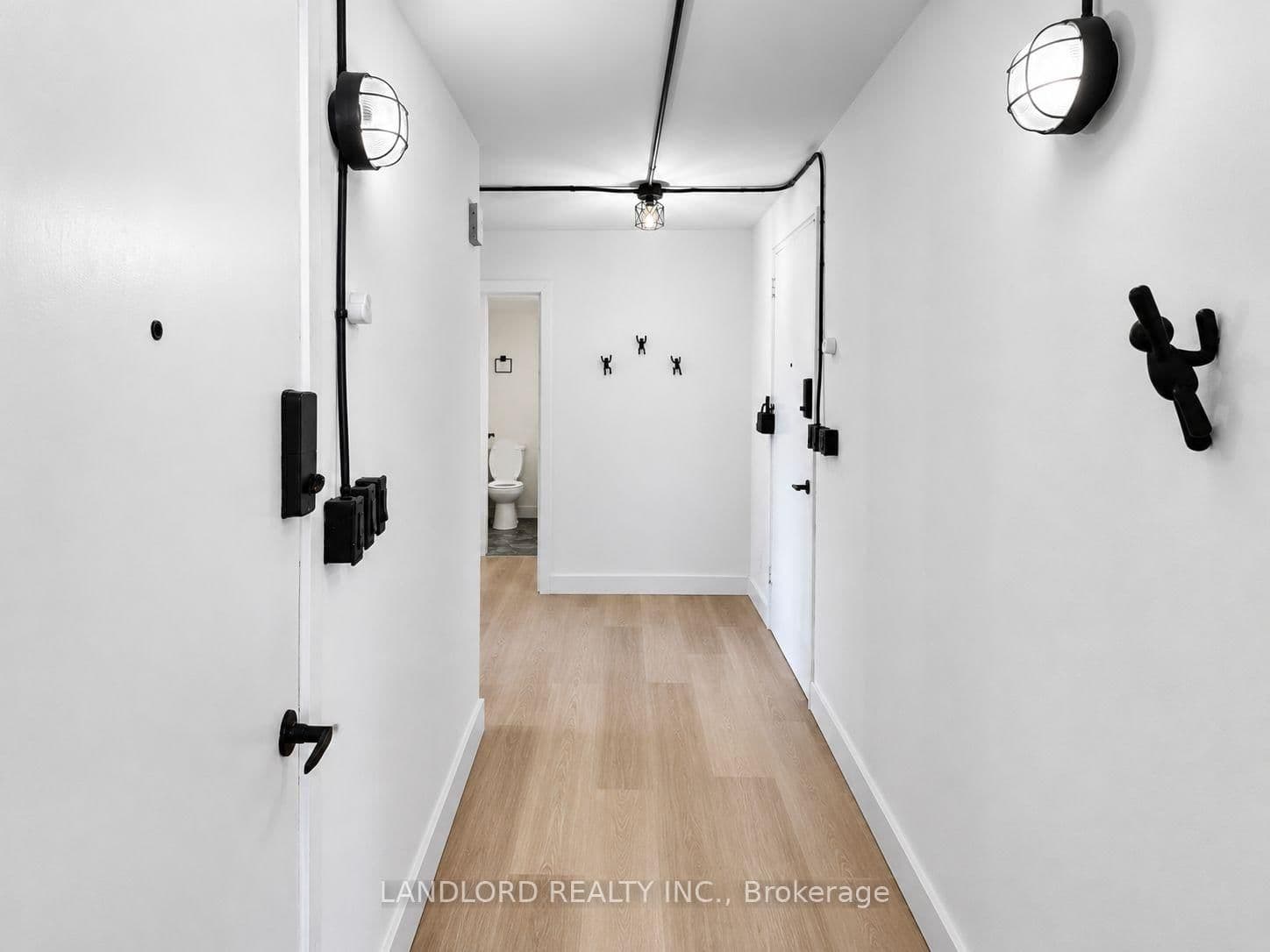 420 Eglinton Avenue E, Unit 402 thumbnail 7
