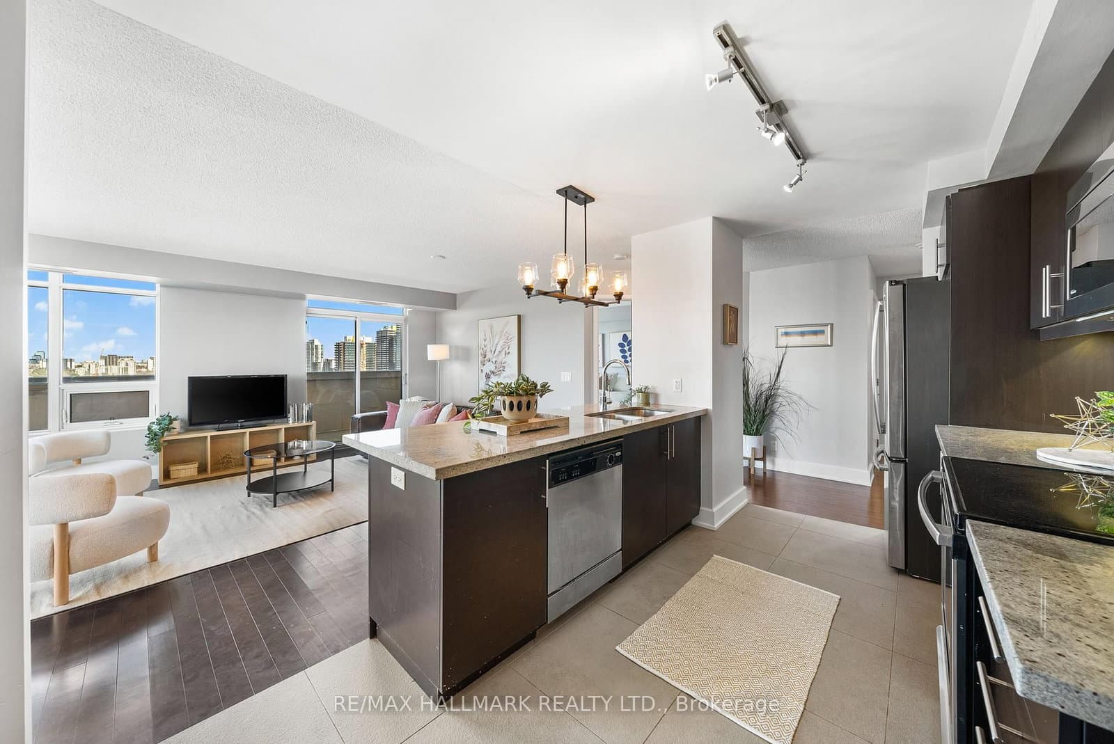 #708 - 676 Sheppard Avenue E