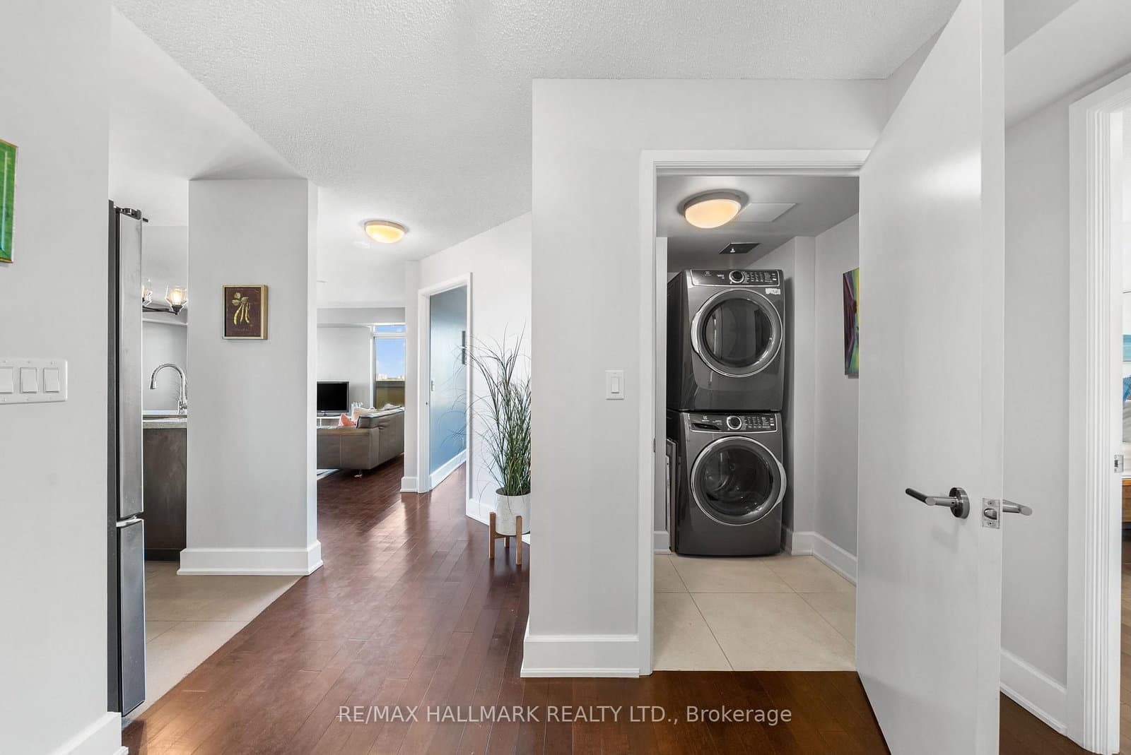 676 Sheppard Avenue E, Unit 708 thumbnail 25