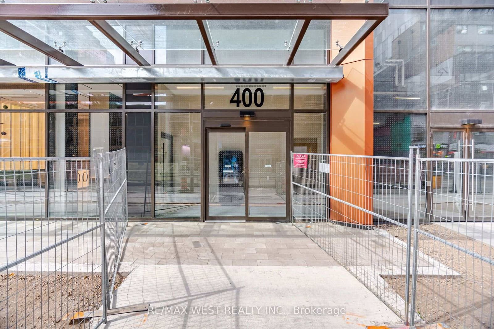 400 King Street W, Unit 2208 thumbnail 2