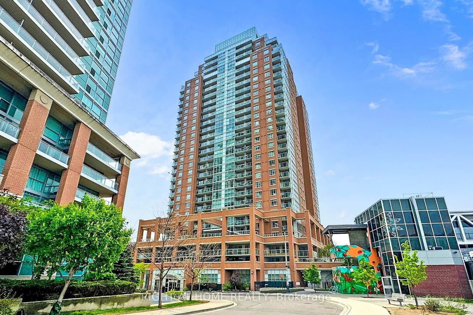 125 Western Battery Road, Unit 2415 thumbnail 2