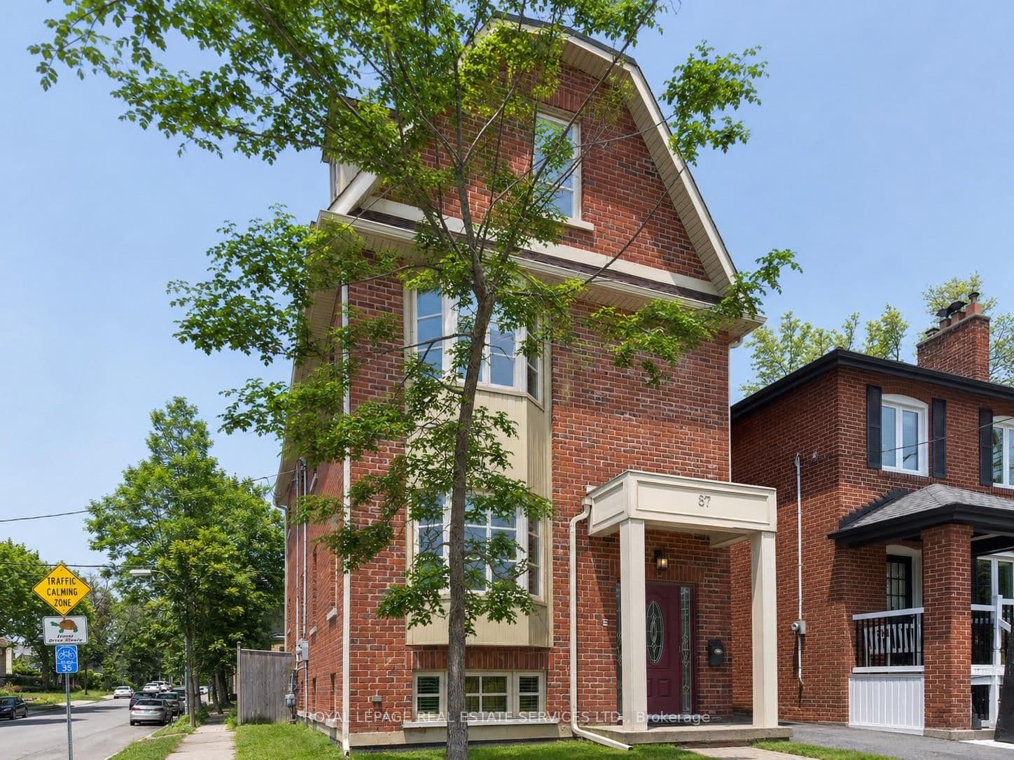87 Lawrence Avenue W, Unit lower - Image 1