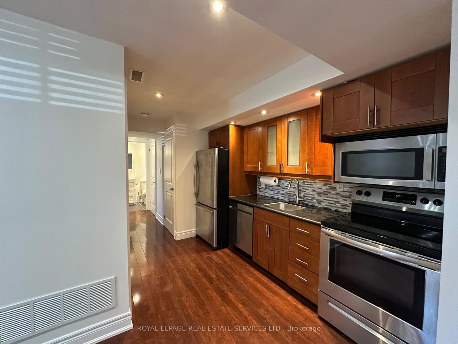 87 Lawrence Avenue W, Unit lower thumbnail 5