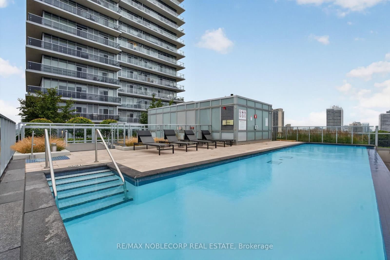 501 St Clair Avenue W, Unit 1911 thumbnail 28