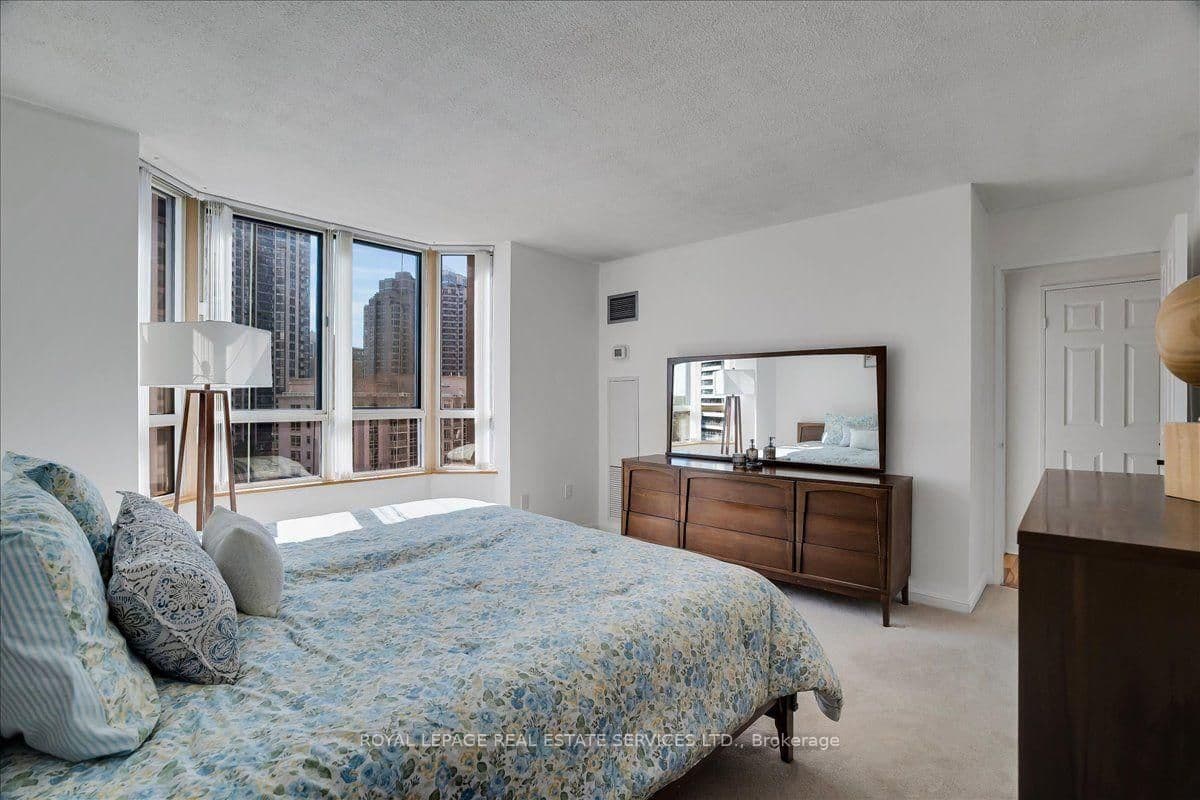 5444 Yonge Street, Unit 902 thumbnail 35
