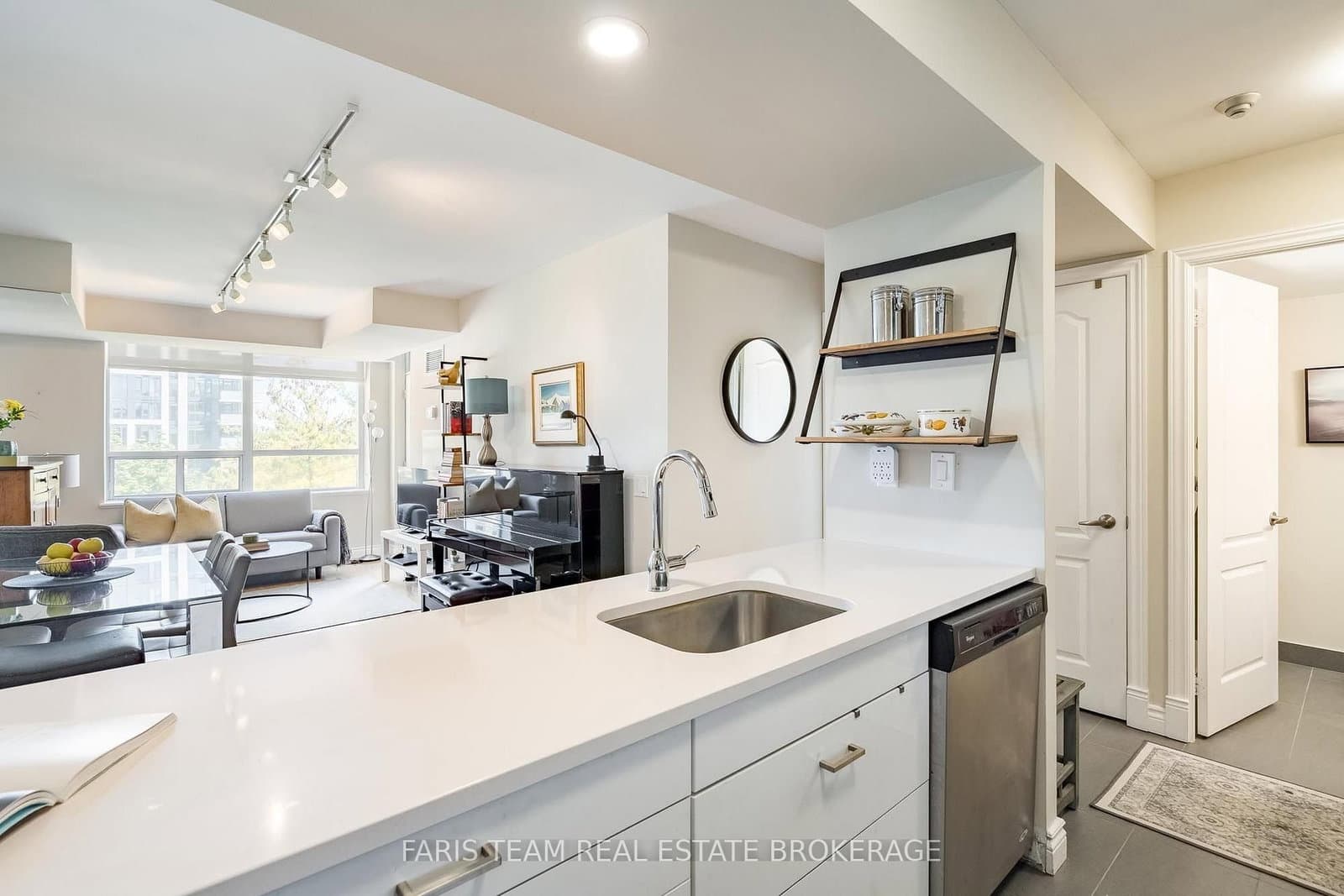 5 Rosehill Avenue, Unit 703 thumbnail 9