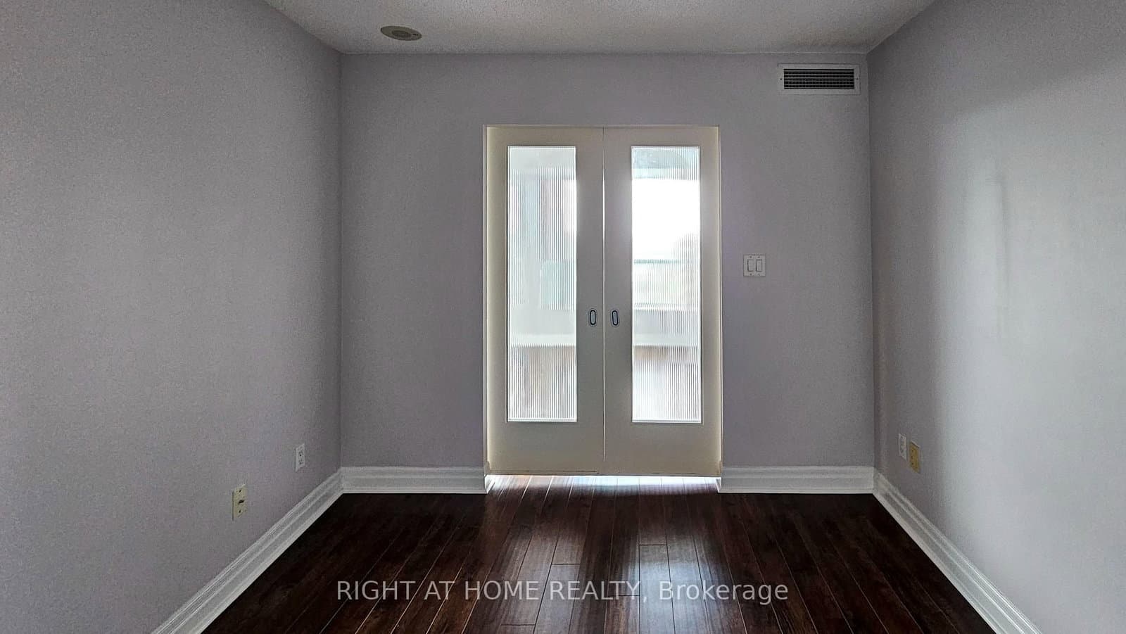 188 Doris Avenue, Unit 1510 thumbnail 11