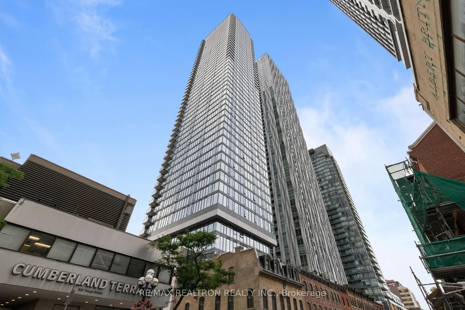 8 Cumberland Street, Unit 2704 - Image 1