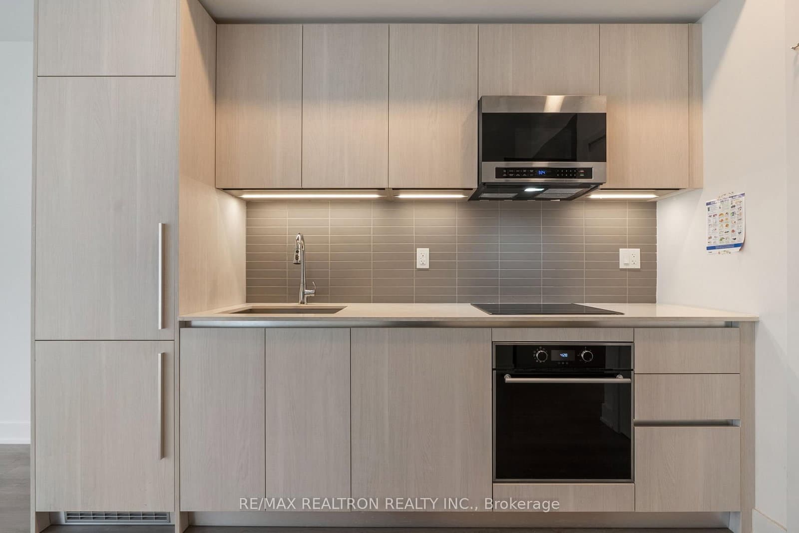 8 Cumberland Street, Unit 2704 thumbnail 6