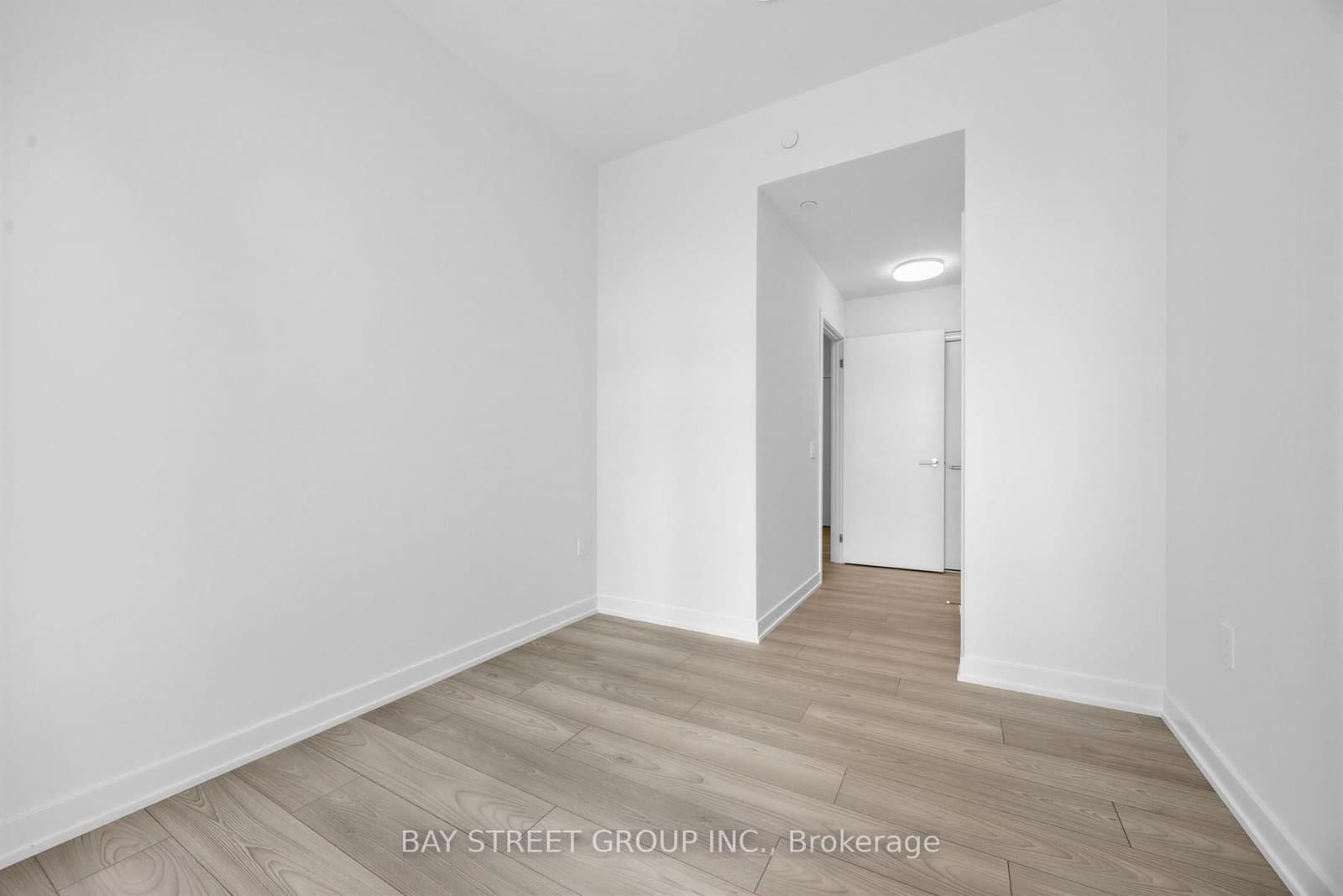 110 Broadway Avenue, Unit 1602 thumbnail 13