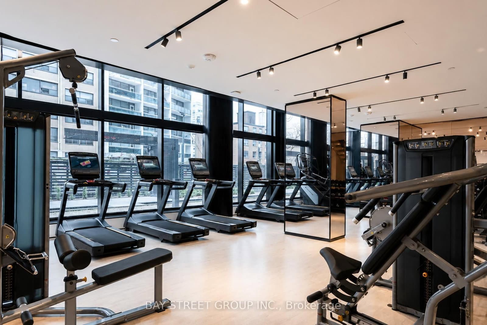 110 Broadway Avenue, Unit 1602 thumbnail 25