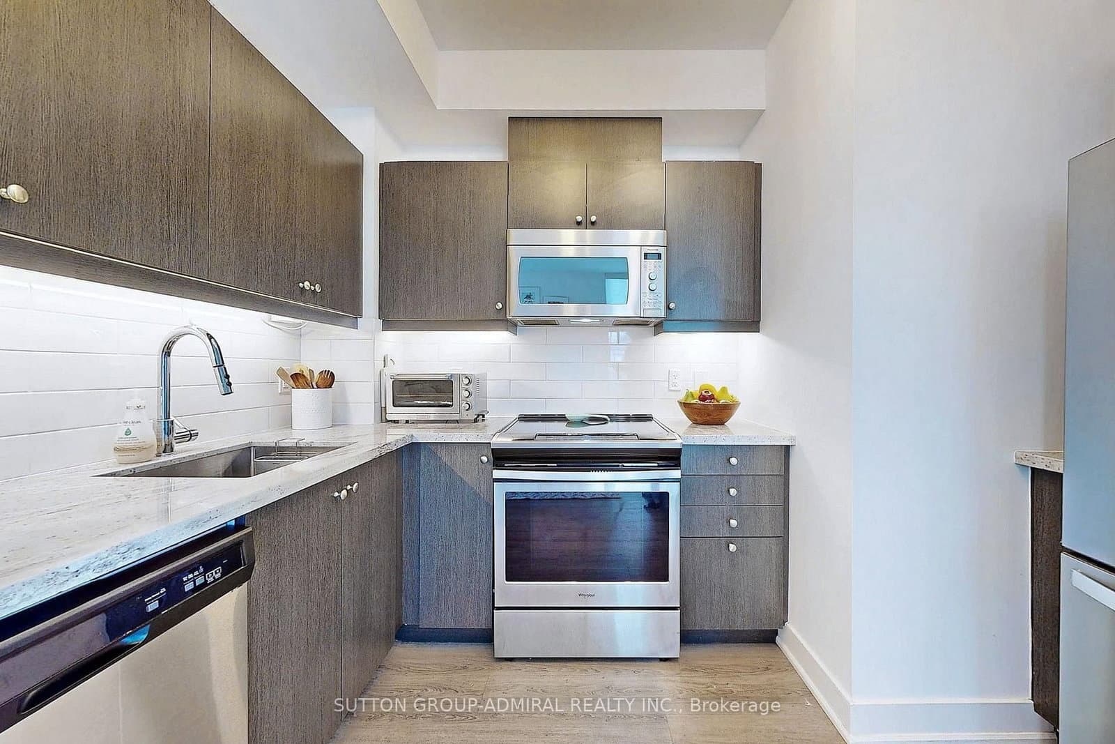 1486 Bathurst Street, Unit 907 thumbnail 10