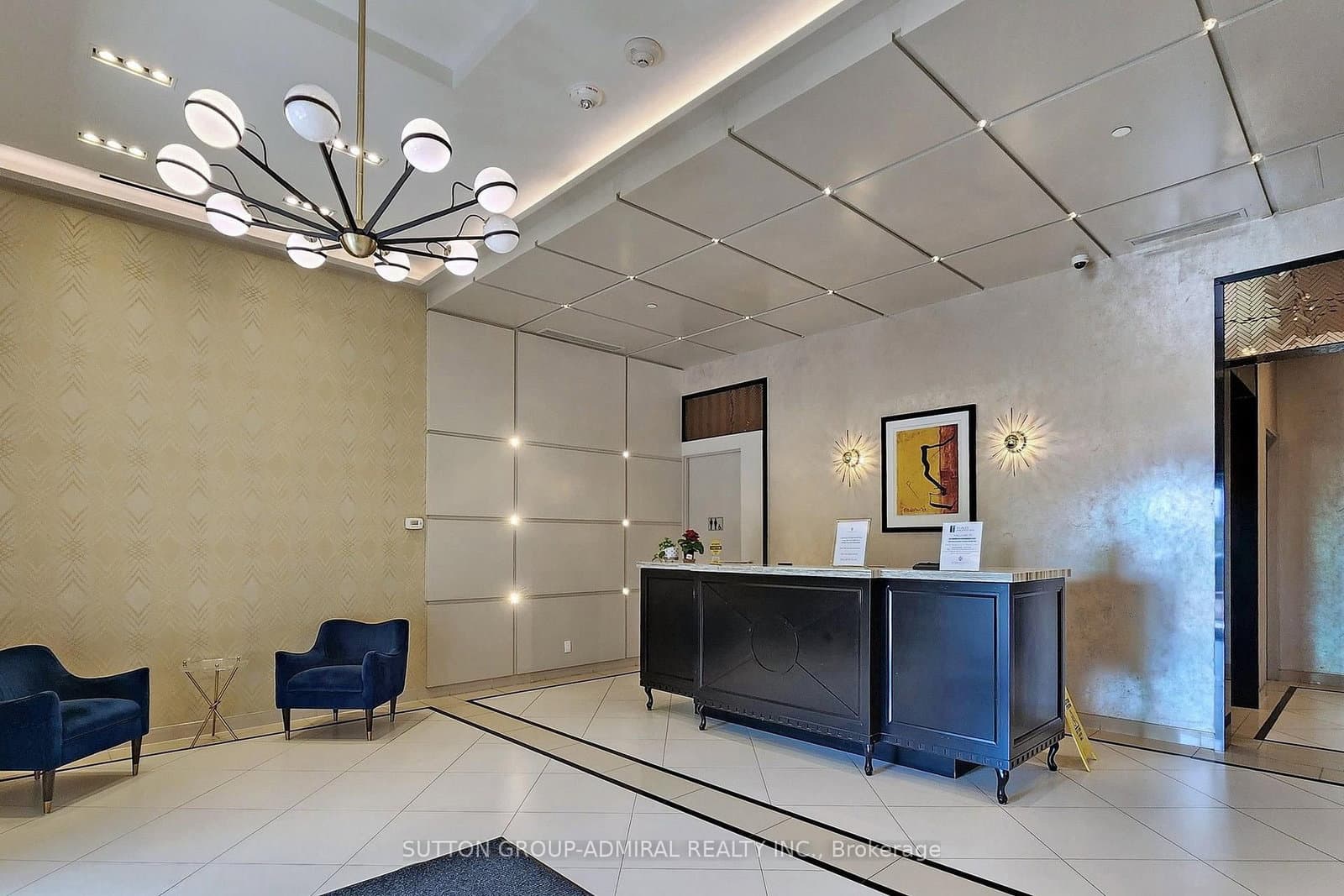 1486 Bathurst Street, Unit 907 thumbnail 2