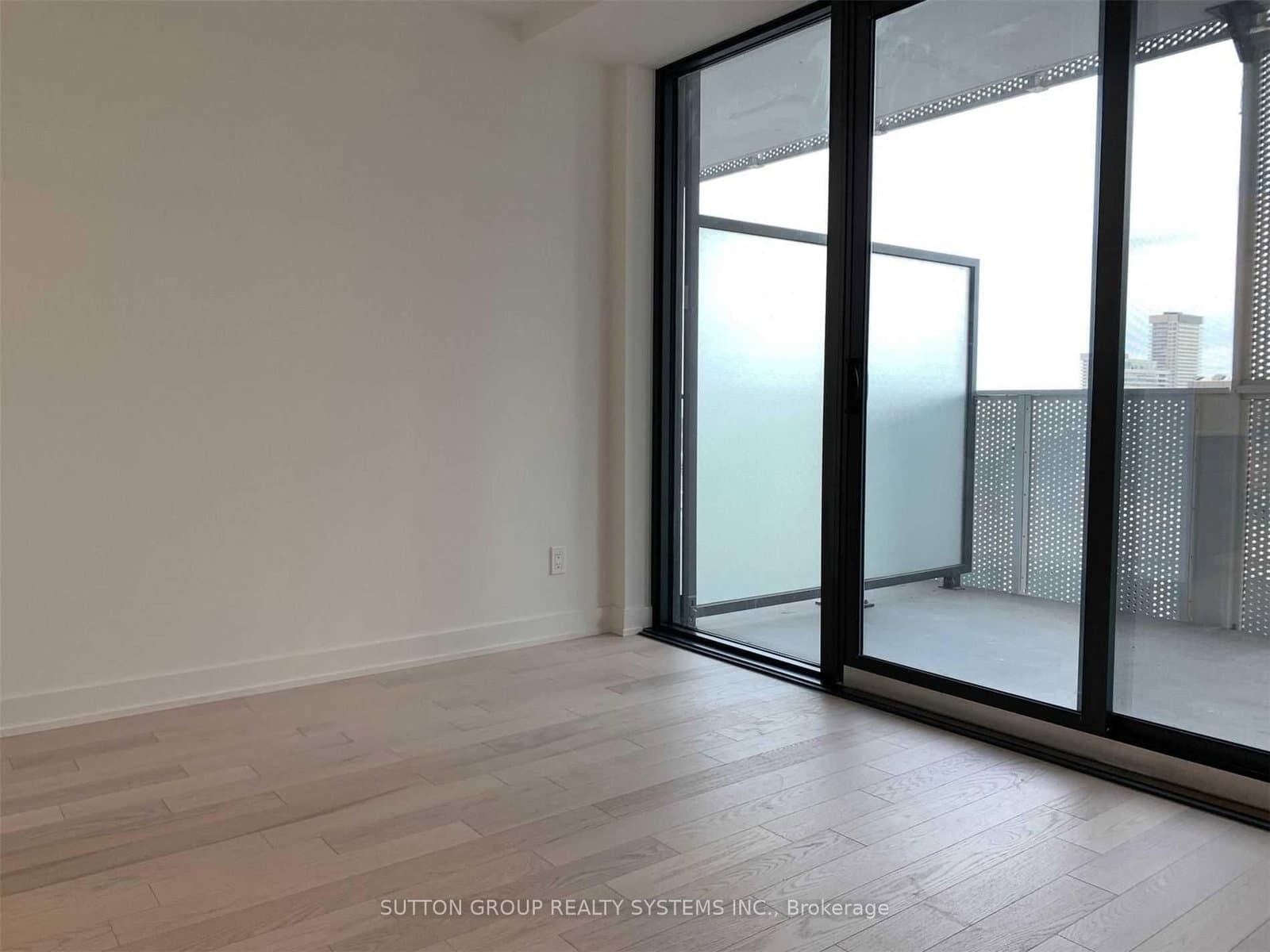 25 Richmond Street E, Unit 2305 thumbnail 12