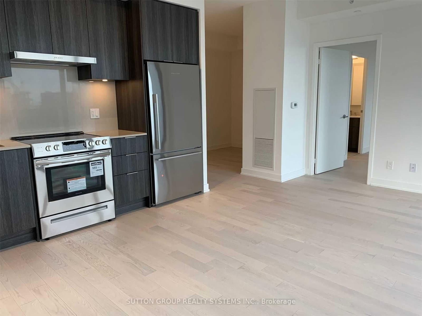 25 Richmond Street E, Unit 2305 thumbnail 8