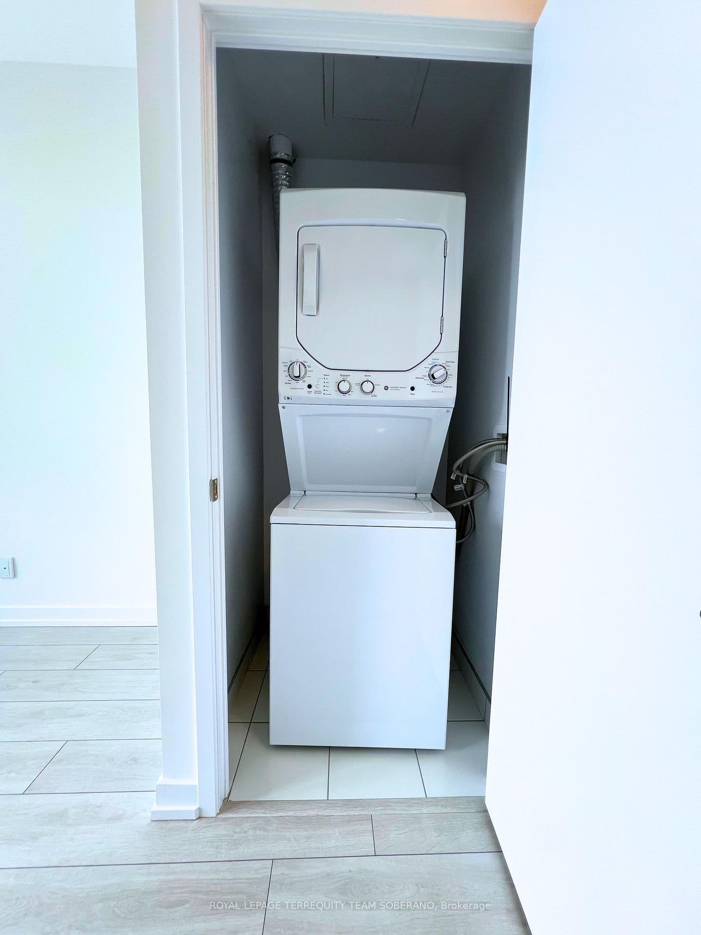 500 Dupont Street, Unit 721 thumbnail 15