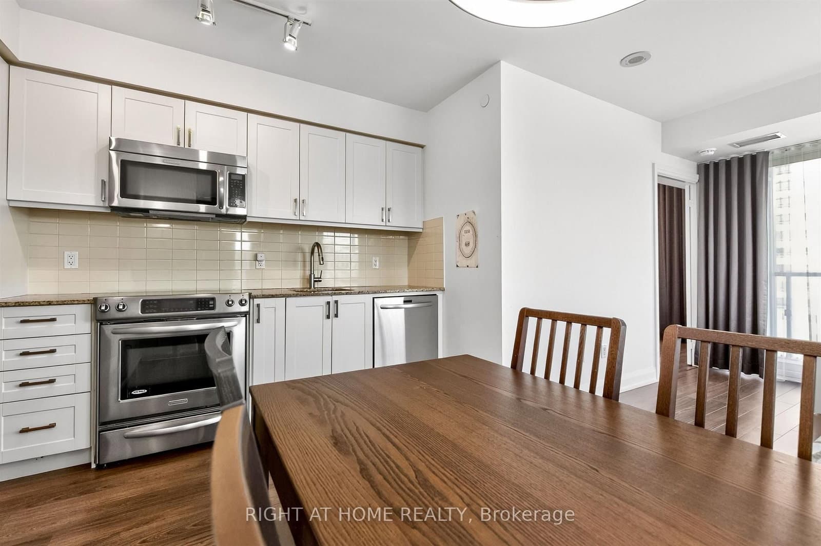 18 Graydon Hall Drive, Unit 509 thumbnail 14