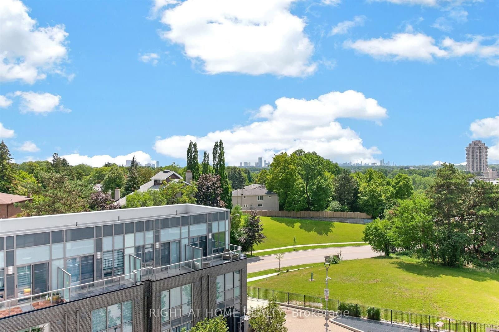 18 Graydon Hall Drive, Unit 509 thumbnail 27