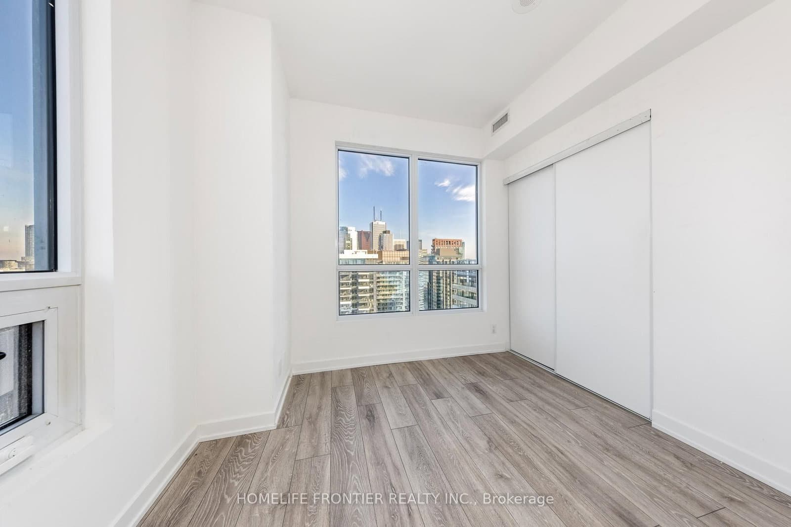 108 Peter Street, Unit 4702 thumbnail 16