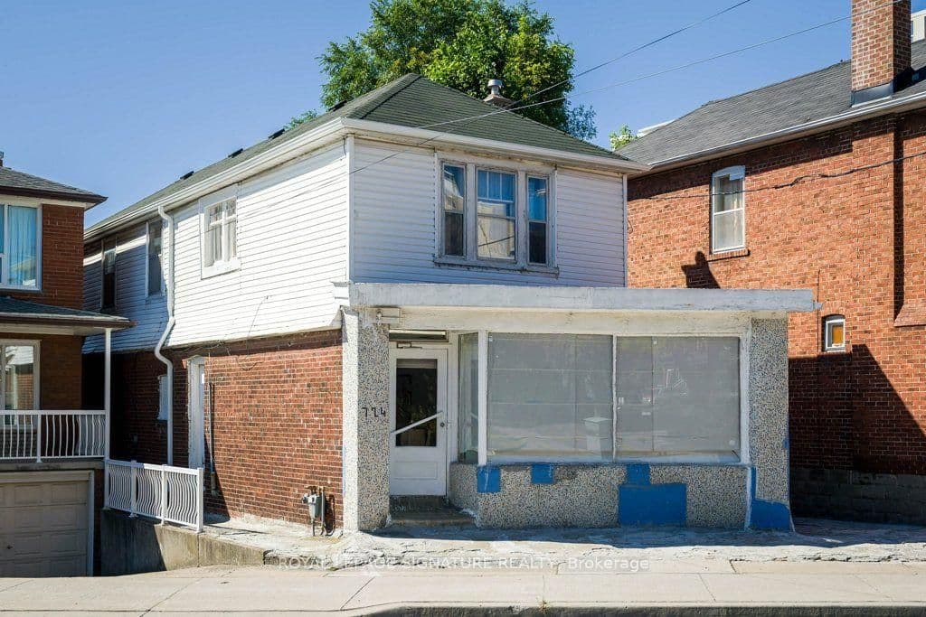 724 Vaughan Road - Image 1