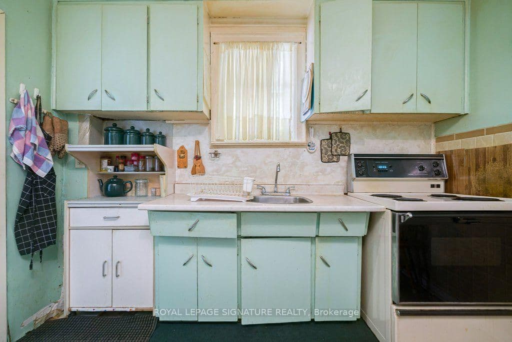 724 Vaughan Road thumbnail 10