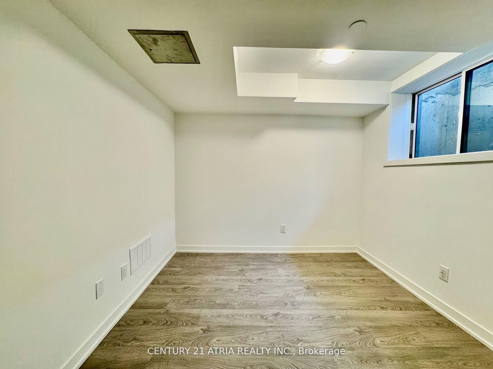 22 Deep Roots Terrace, Unit Basement thumbnail 7