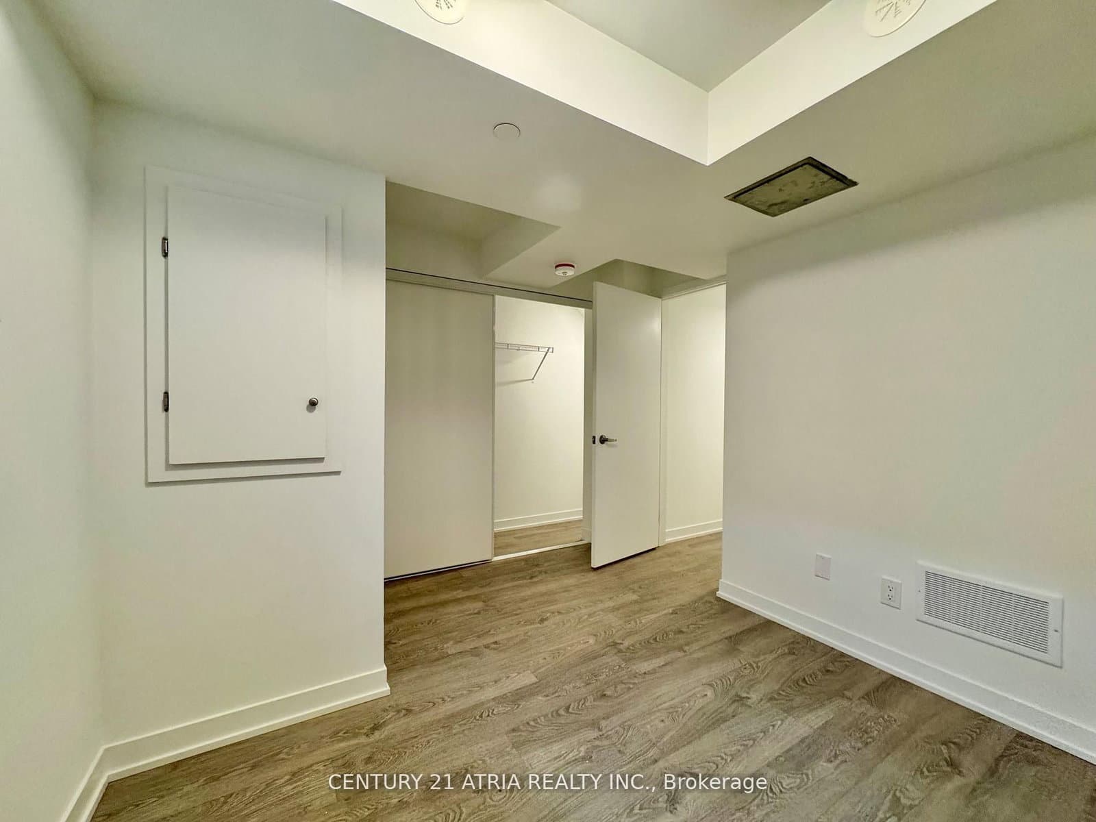 22 Deep Roots Terrace, Unit Basement thumbnail 8
