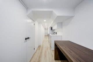 288 Markham Street, Unit Lower thumbnail 3