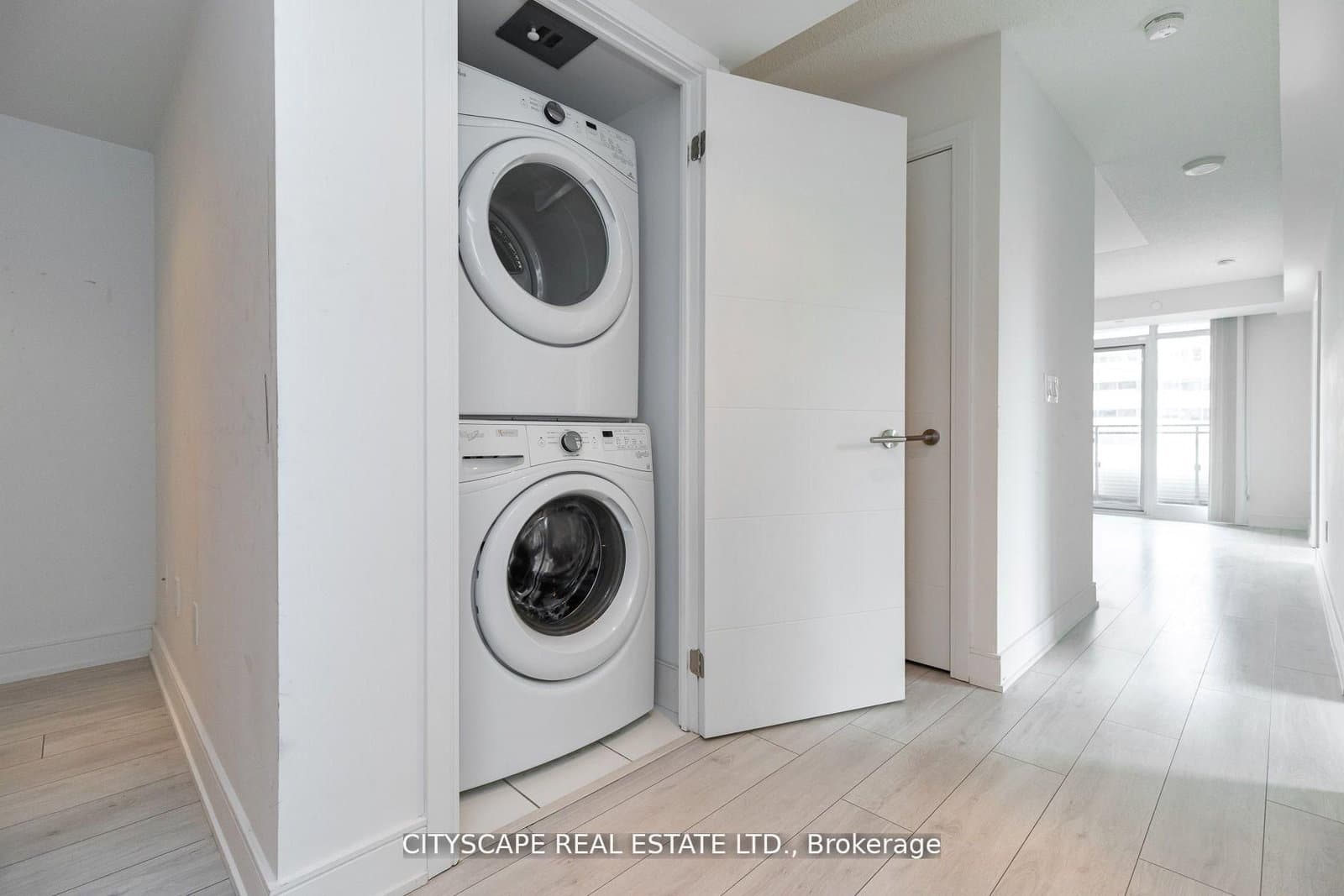 525 Adelaide Street W, Unit 315 thumbnail 16