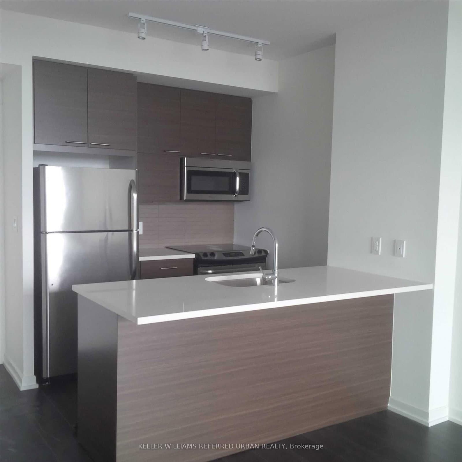 66 Forest Manor Road, Unit 2405 thumbnail 3