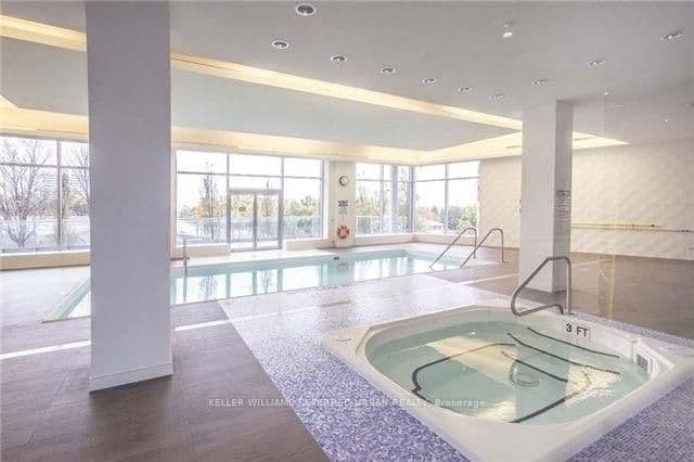 66 Forest Manor Road, Unit 2405 thumbnail 8