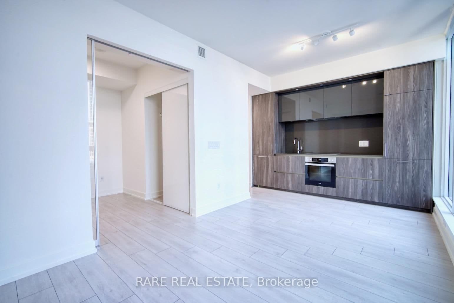 15 Mercer Street, Unit 619 thumbnail 3