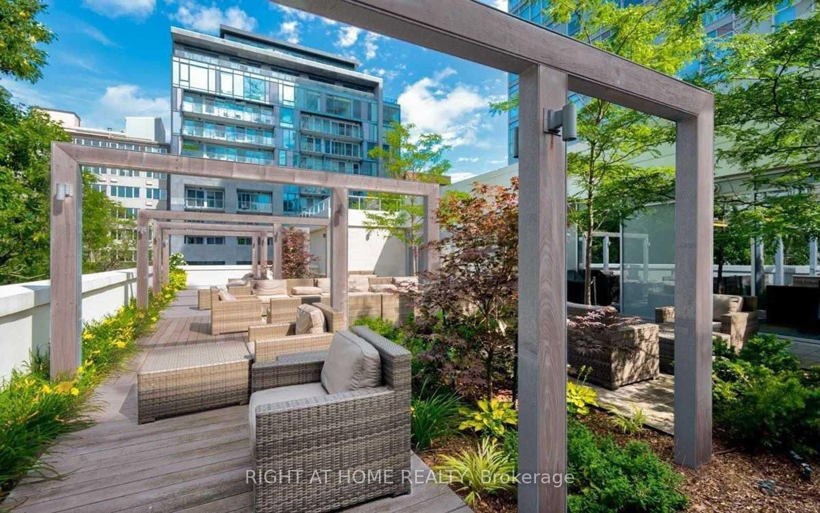 170 Avenue Road, Unit 302 thumbnail 25