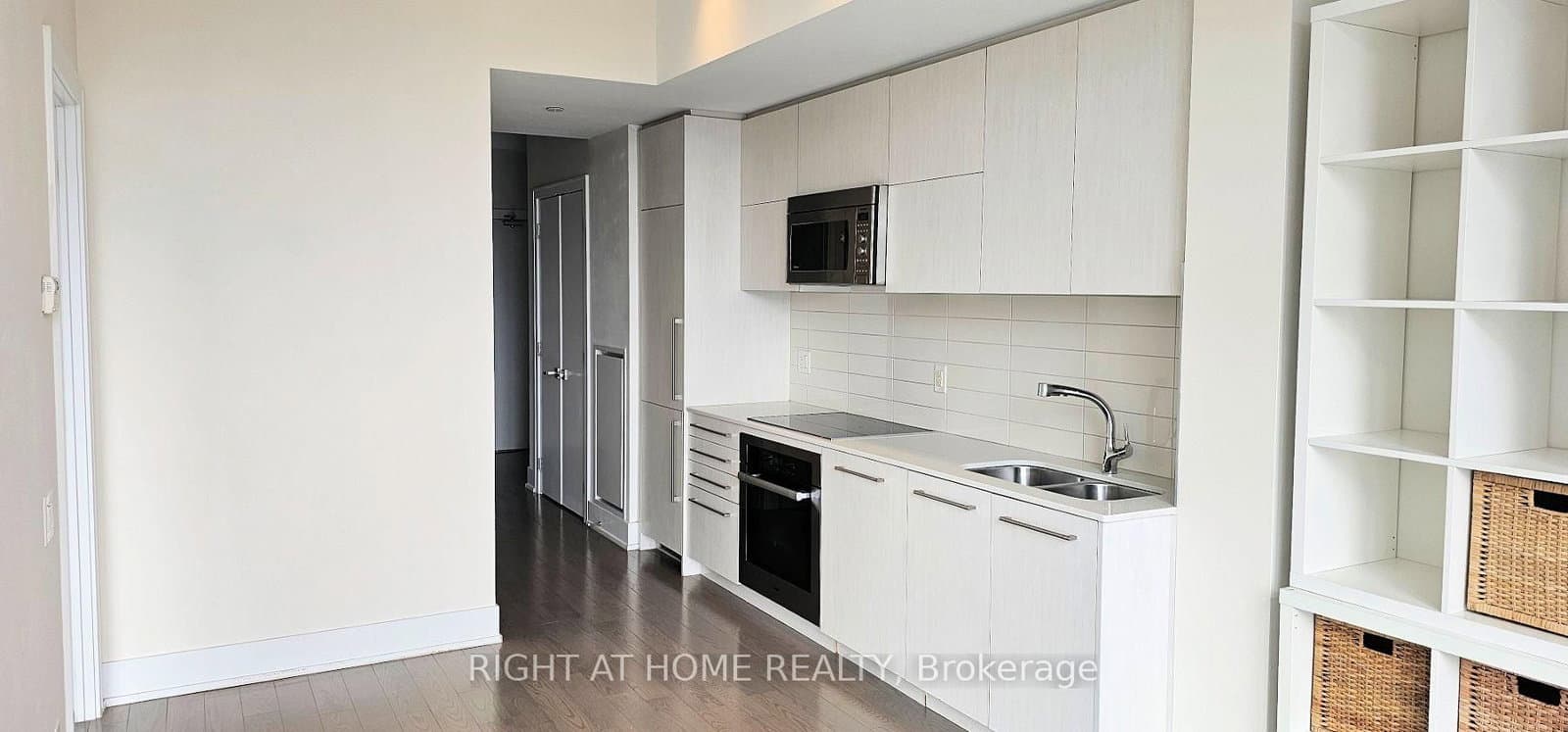 170 Avenue Road, Unit 302 thumbnail 5
