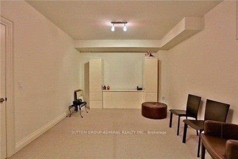 312 Broadway Avenue thumbnail 15