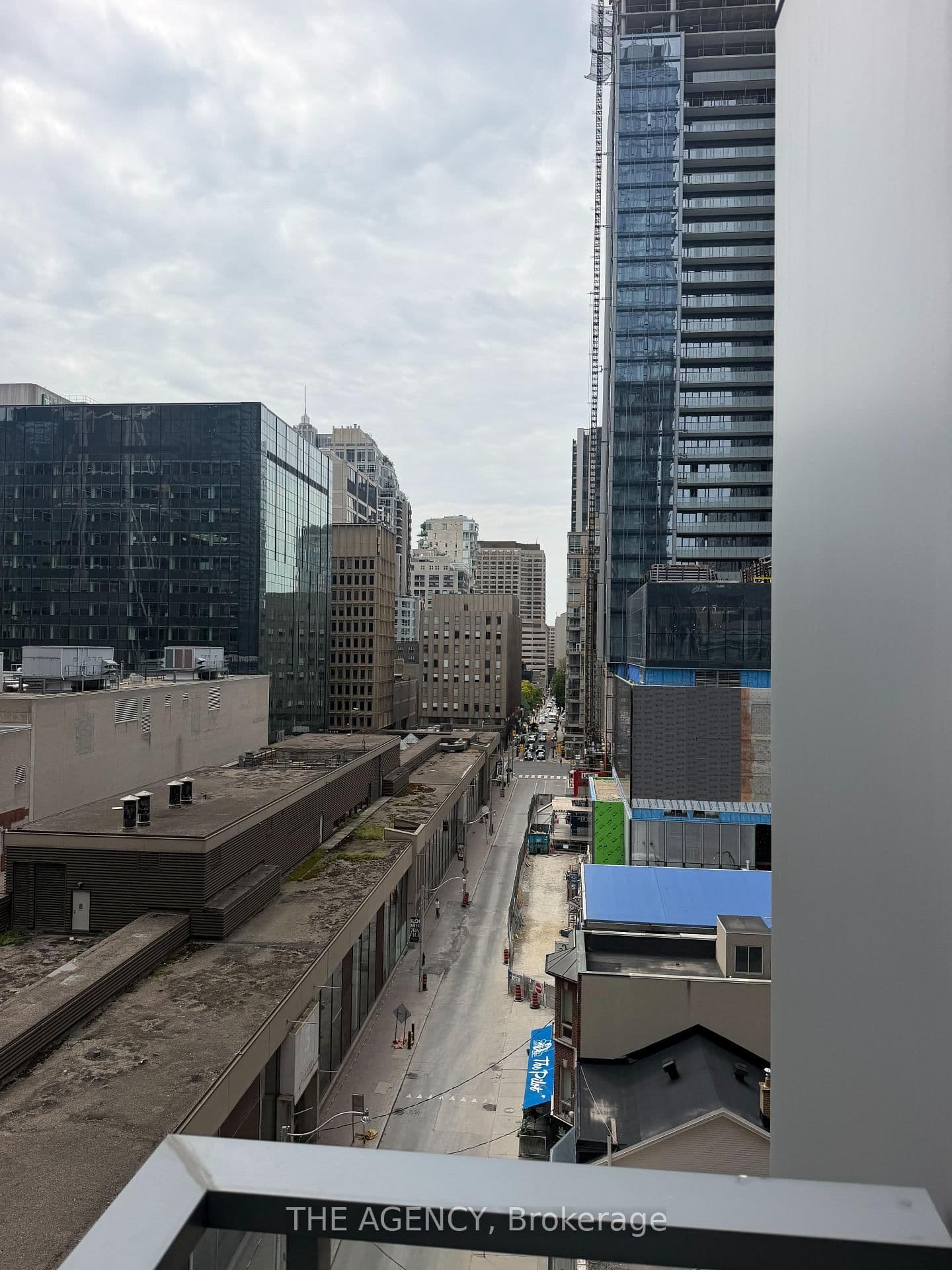 8 Cumberland Street, Unit 703 thumbnail 18