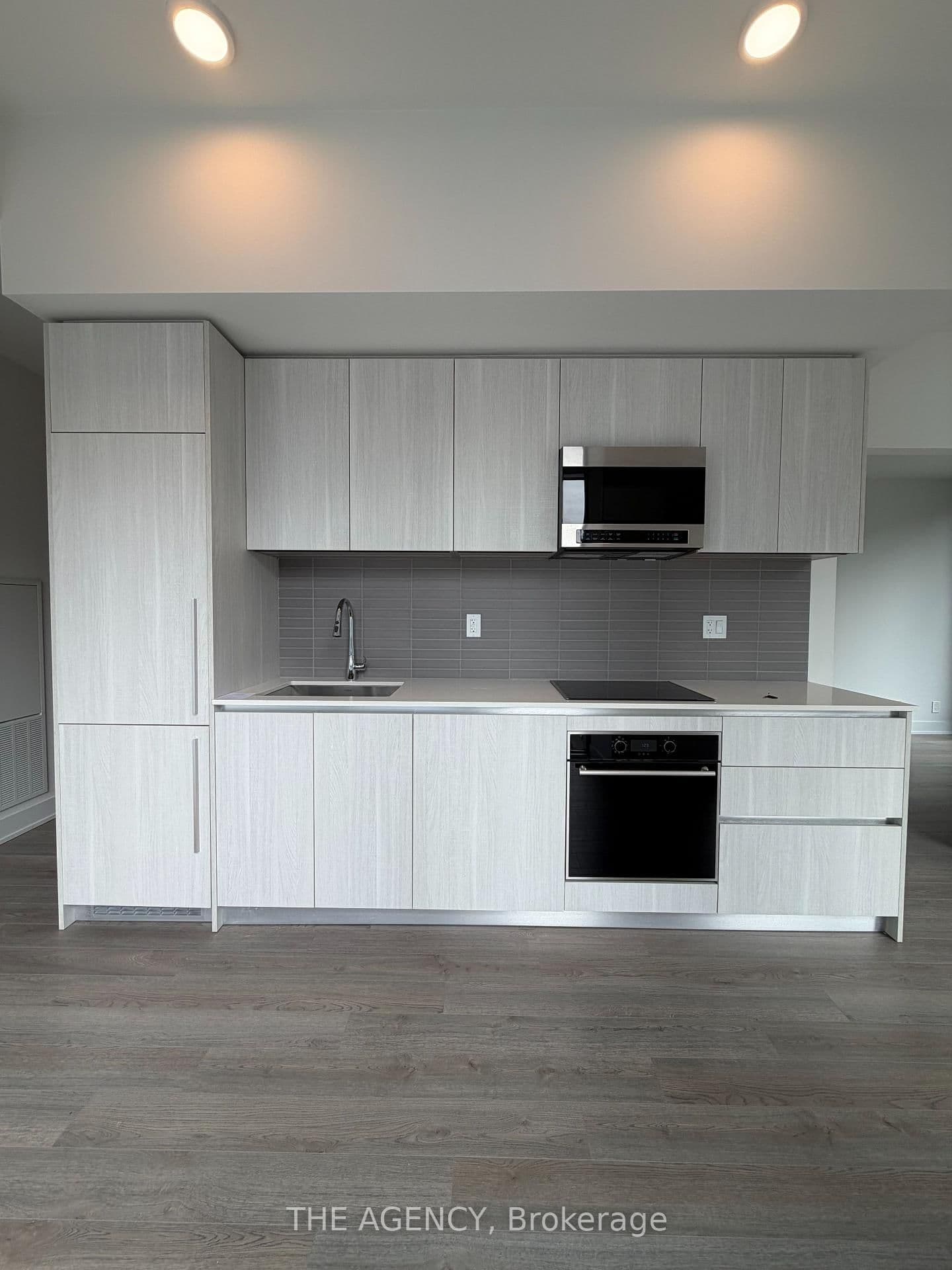 8 Cumberland Street, Unit 703 thumbnail 6