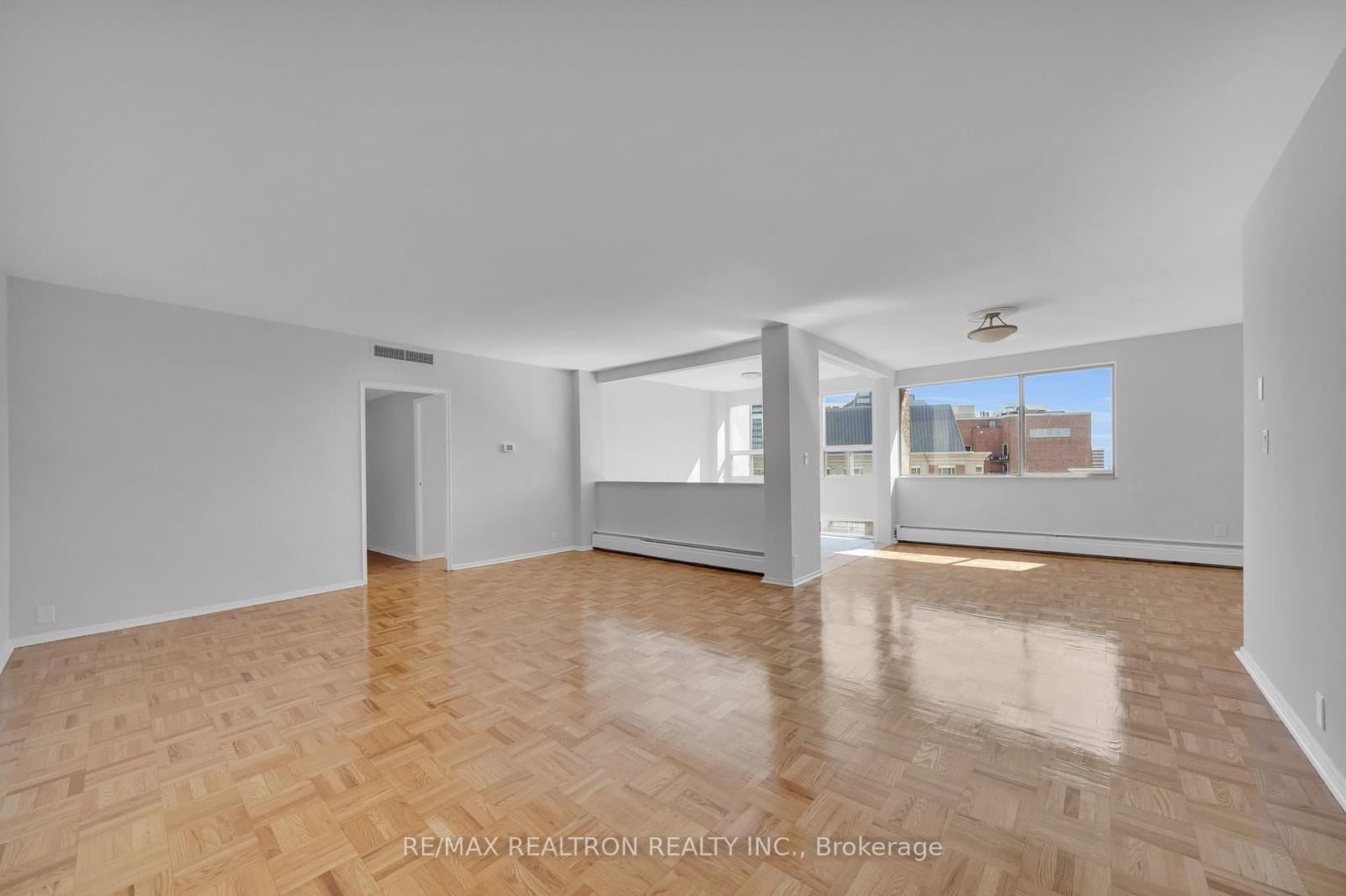 9 Deer Park Crescent, Unit 1501 - Image 1