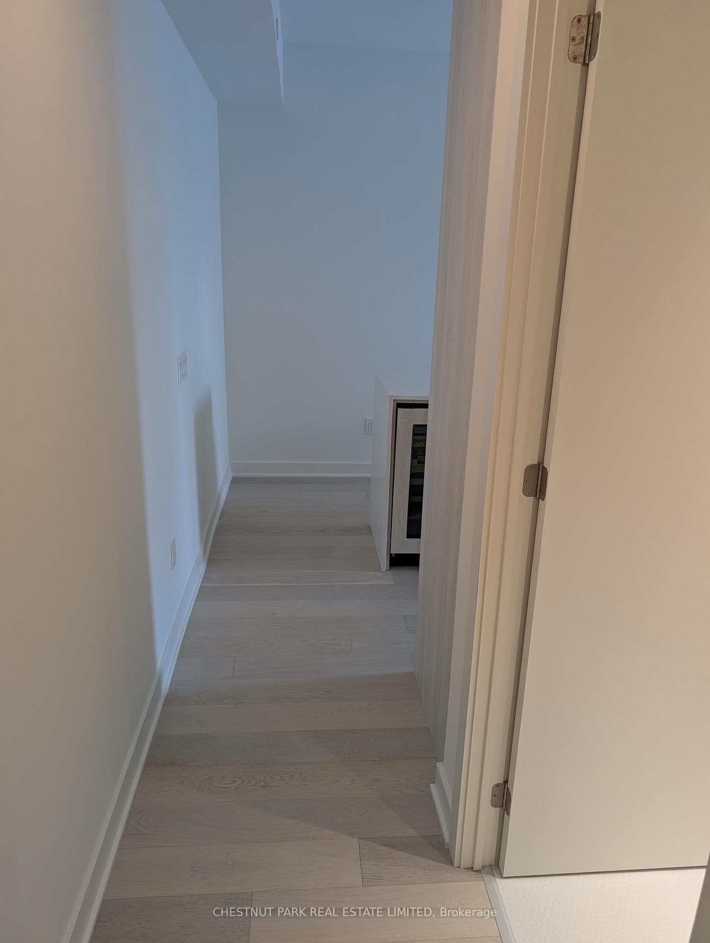 11 Yorkville Avenue, Unit 1811 thumbnail 5